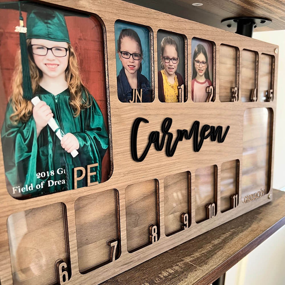 Mejor vendido!! Marco de fotos personalizado 3D K-12 Años escolares Exhibición de fotos personalizada Regalo de regreso a la escuela