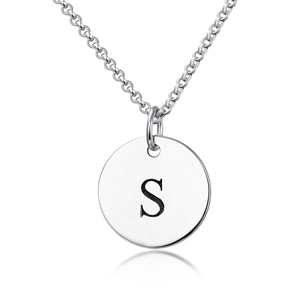 Collar con etiqueta colgante grabada con inicial personalizada