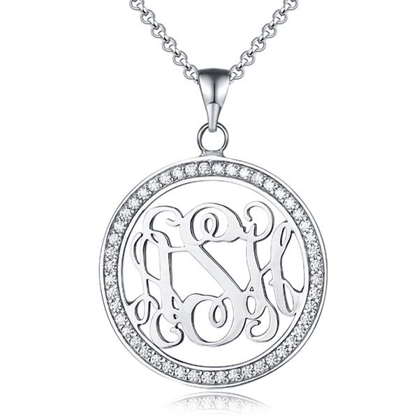 Collar personalizado con monograma