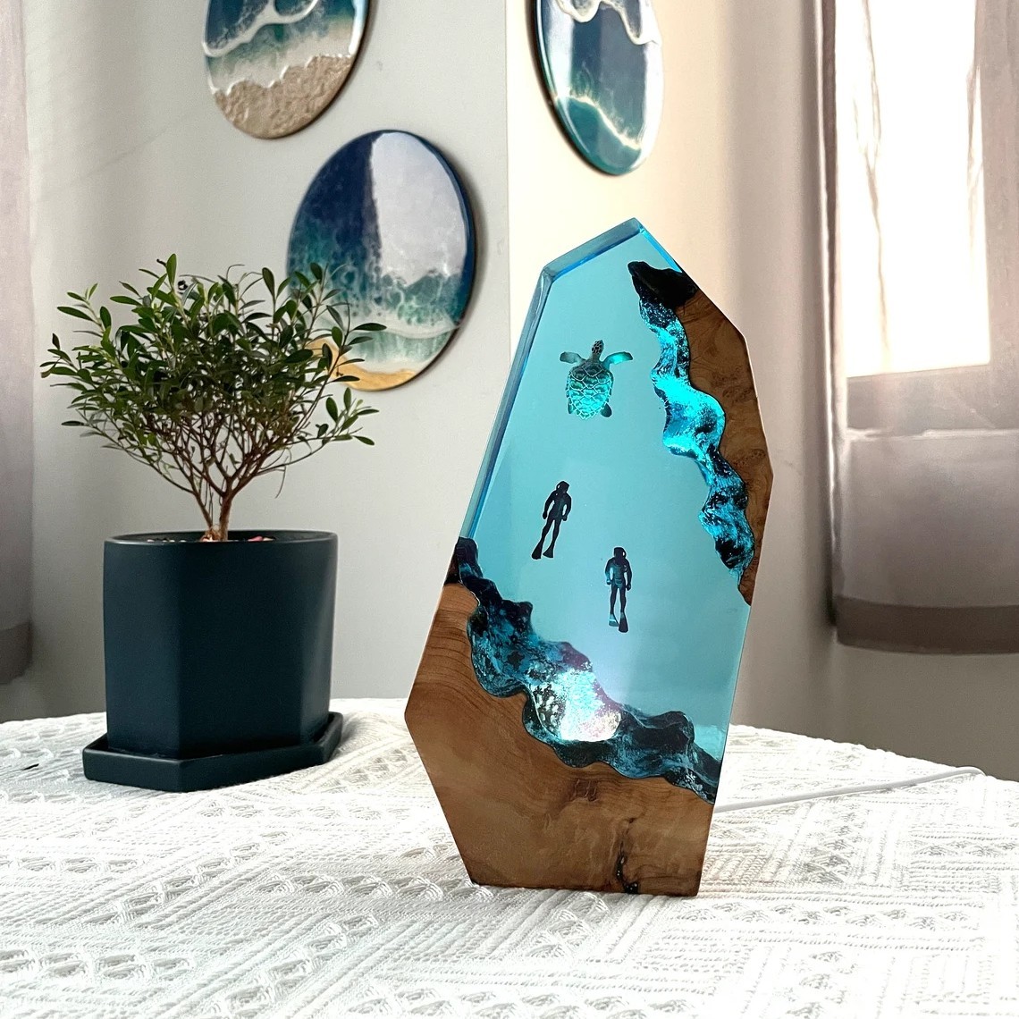 MEJOR VENDEDOR❗❗(50% DE DESCUENTO) Pareja de tortugas marinas Buceador Luz nocturna Lámpara de madera de resina Regalo de Navidad Regalo para niños