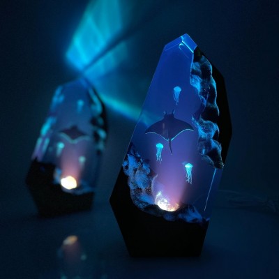 VENTA CALIENTE❗❗❗Manta rayas y medusas resina noche luz azul océano miniatura