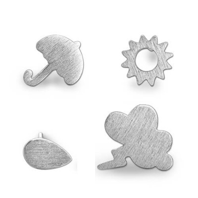 Aretes delicados con símbolo del tiempo en plata de ley