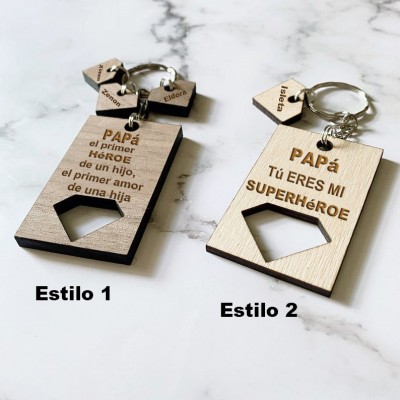 Grabado de regalo del día del padre llavero personalizado de papá superhéroe con 1-10 nombres