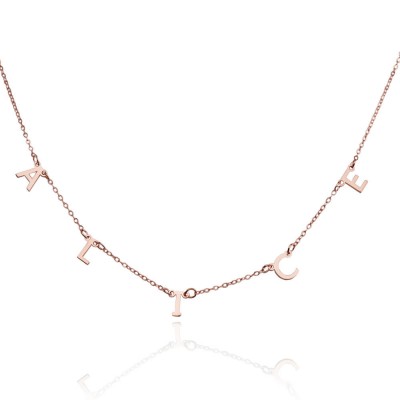 Collar con nombre personalizado de 1-10 iniciales chapado en oro rosa de 18 quilates para ella