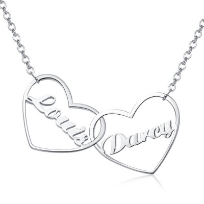 Collar con nombre de doble corazón