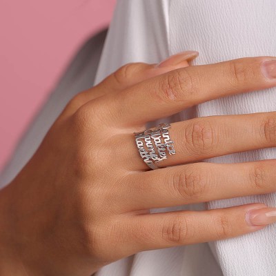 Anillo de plata de ley S925 personalizado con 4 nombres