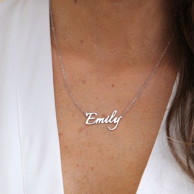 Collar con nombre personalizado en plata de ley