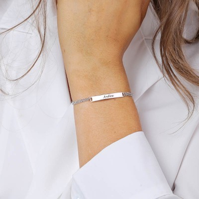 Pulsera chapada en oro con barra de nombre grabable