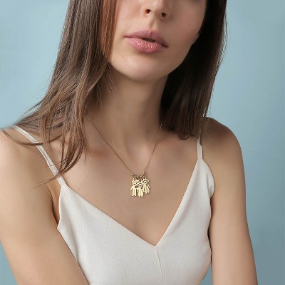 Chapado en oro de 18 quilates Collar personalizado con dijes para niños de 1 a 15 años Collar grabado para madre