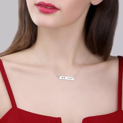 Collar con barra de corazón con grabado