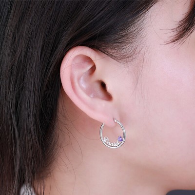 Aretes tipo argolla con piedra natal con nombre personalizado en plata