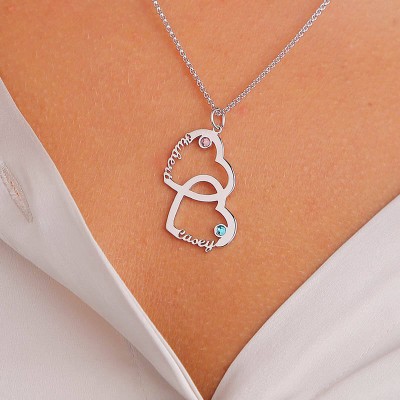 Collar personalizado de corazón en nombre de corazón con piedras de nacimiento