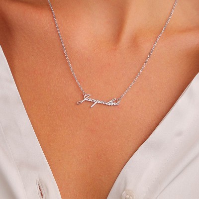 Collar personalizado con nombre de estilo artístico