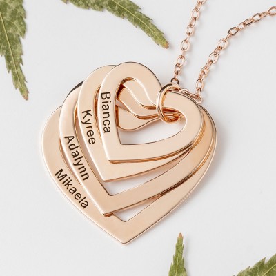 Collar familiar en forma de corazón grabado personalizado de plata 1-4 Collar con nombre grabado