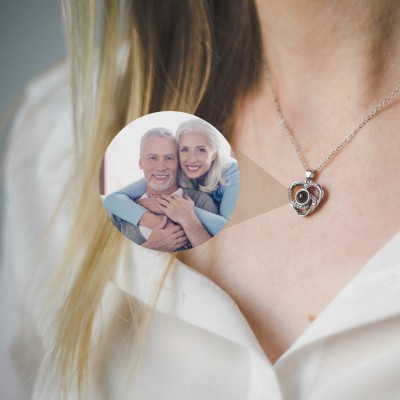 Collar de proyección de fotos de corazón personalizado